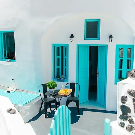 Blessed Blue Boutique Cave Holiday home Oia (Santorini)